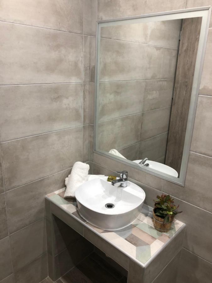 Thealos Inn Vrasná 외부 사진