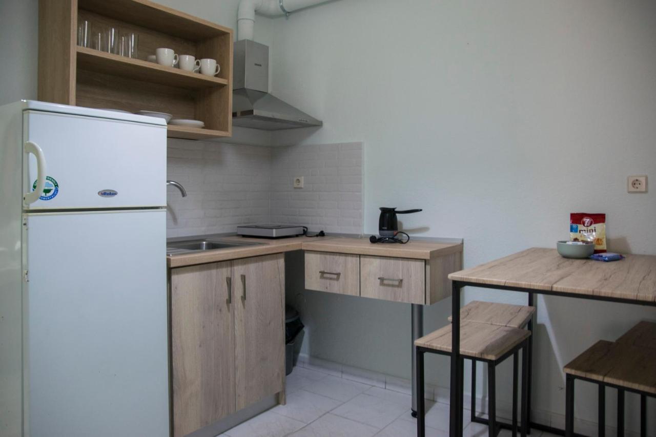 Thealos Inn Vrasná 외부 사진